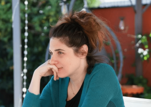 À propos Axelle, éducatrice Montessori certifiée et animatrice en pédagogie par la nature, fondatrice de La Graine Montessori